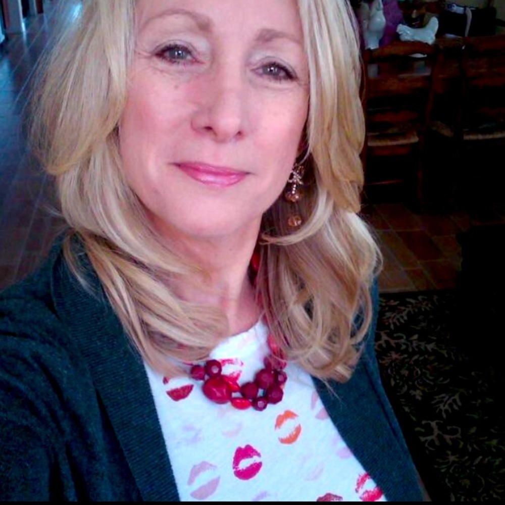 Meet your Posher, Carol